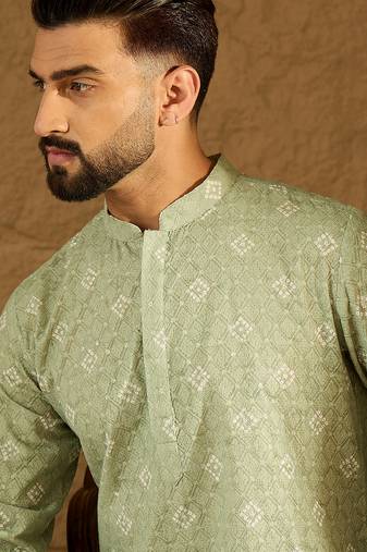Men green viscose rayon bandhani embroidered straight kurta