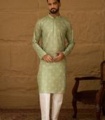 Men green viscose rayon bandhani embroidered straight kurta