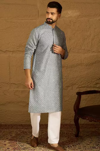 Men blue viscose rayon bandhani embroidered straight kurta