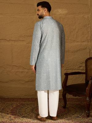 Men blue viscose rayon bandhani embroidered straight kurta 4