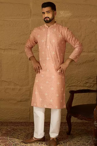 Men peach viscose rayon bandhani embroidered straight kurta