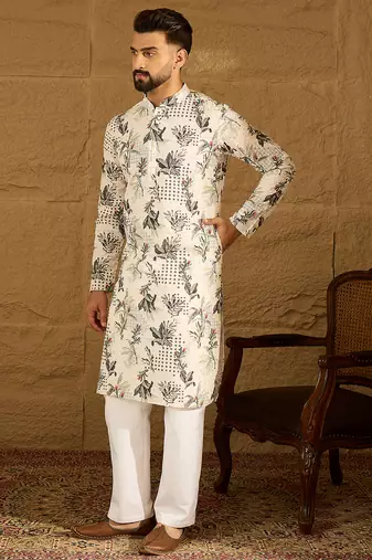 Men off white viscose rayon geometric printed straight kurta