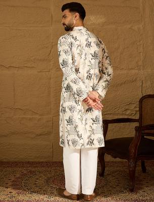 Men off white viscose rayon geometric printed straight kurta 4