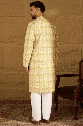 Men yellow viscose rayon geometric printed straight kurta