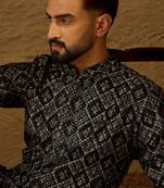 Men black viscose rayon geometric printed straight kurta