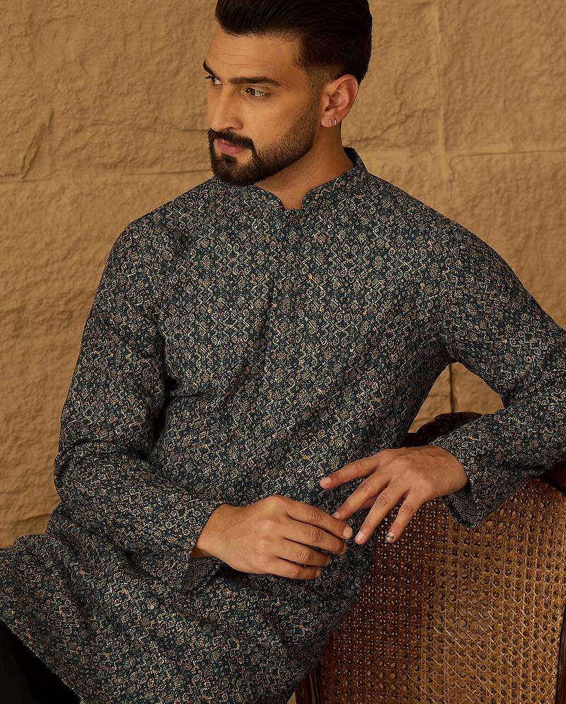 Men navy blue viscose rayon geometric printed straight kurta