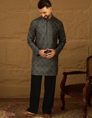 Men navy blue viscose rayon geometric printed straight kurta 5