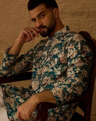 Men teal silk blend floral printed straight kurta 1
