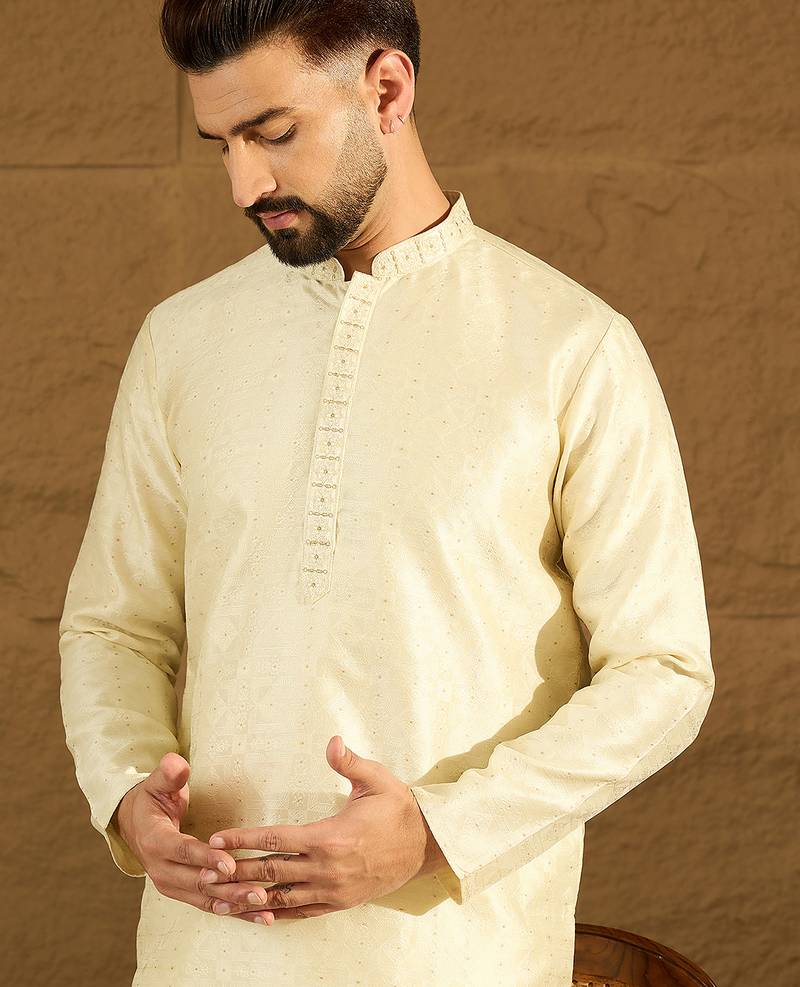 Men yellow silk blend solid printed straight kurta
