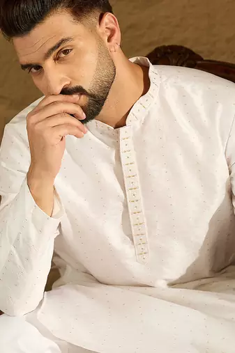 Men white silk blend solid printed straight kurta