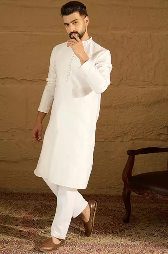 Men white silk blend solid printed straight kurta