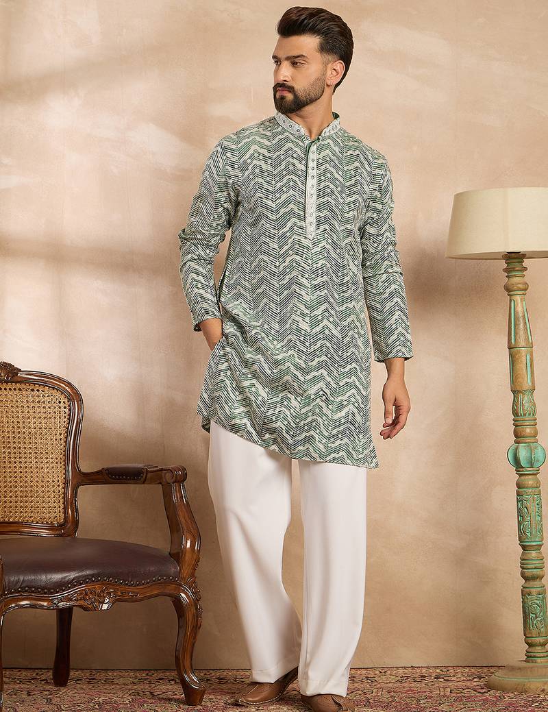 Men green silk blend solid embroidered straight kurta