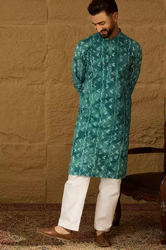Men blue cotton batik embroidered straight kurta