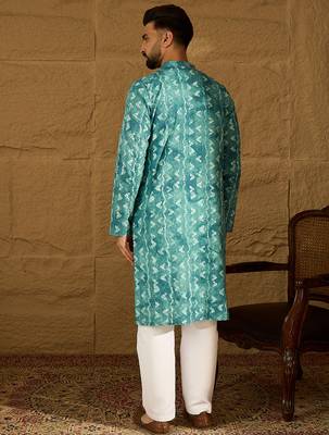 Men blue cotton batik embroidered straight kurta 4