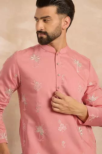 Men pink cotton solid embroidered straight kurta