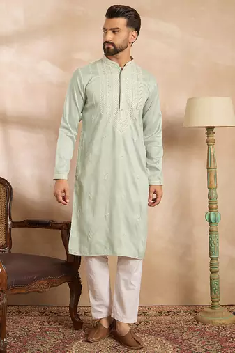 Men green silk blend geometric embroidered straight kurta
