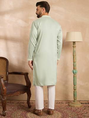 Men green silk blend geometric embroidered straight kurta 4