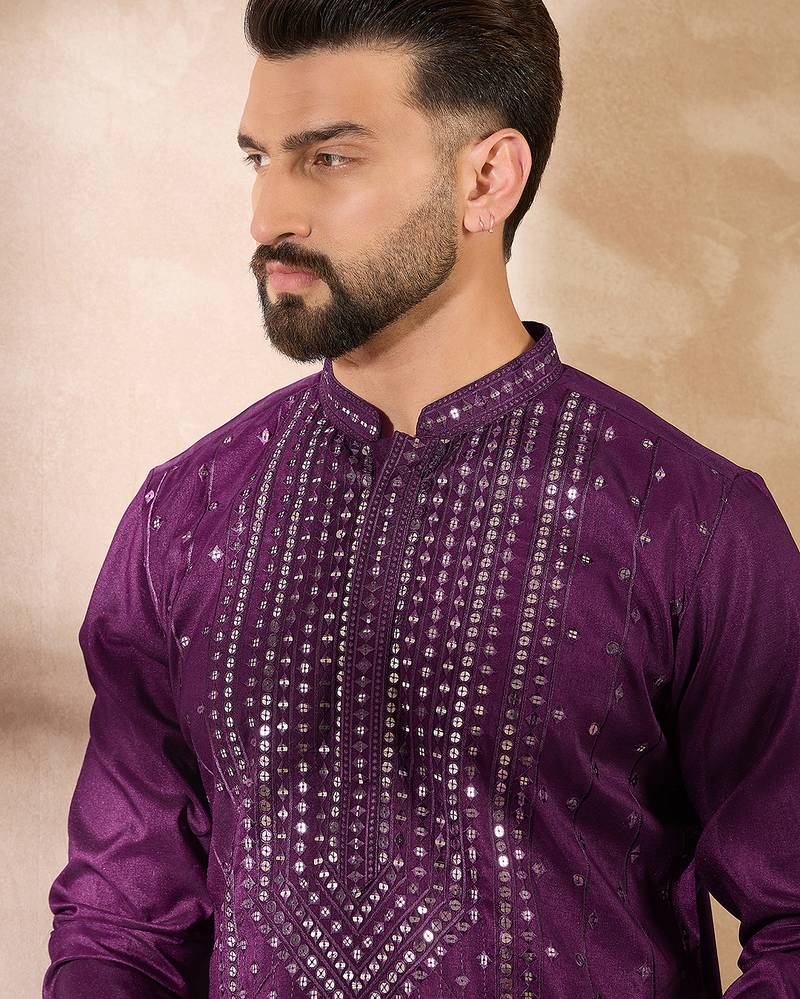 Men purple silk blend geometric embroidered straight kurta