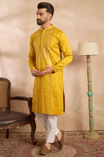 Men yellow silk blend geometric embroidered straight kurta