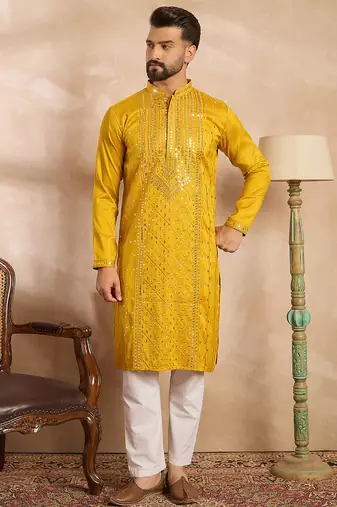 Men yellow silk blend geometric embroidered straight kurta