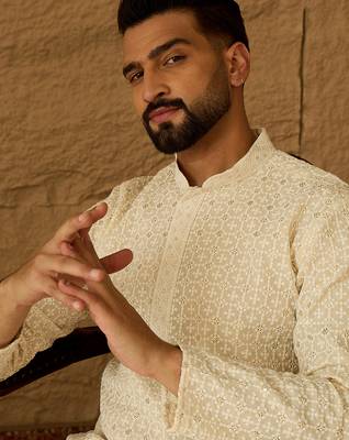 Men off white cotton solid printed straight kurta 1