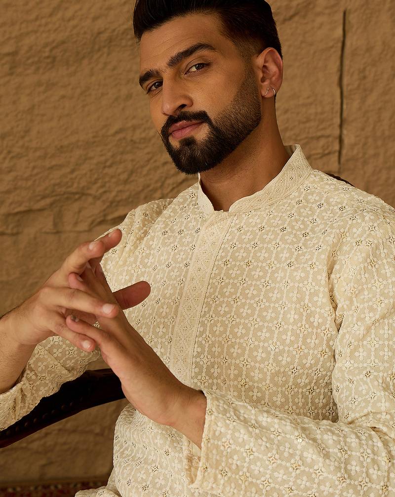 Men off white cotton solid printed straight kurta