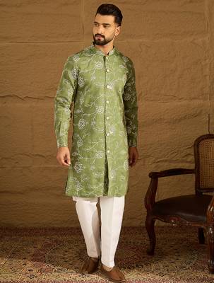 Men green viscose rayon solid embroidered straight kurta 2