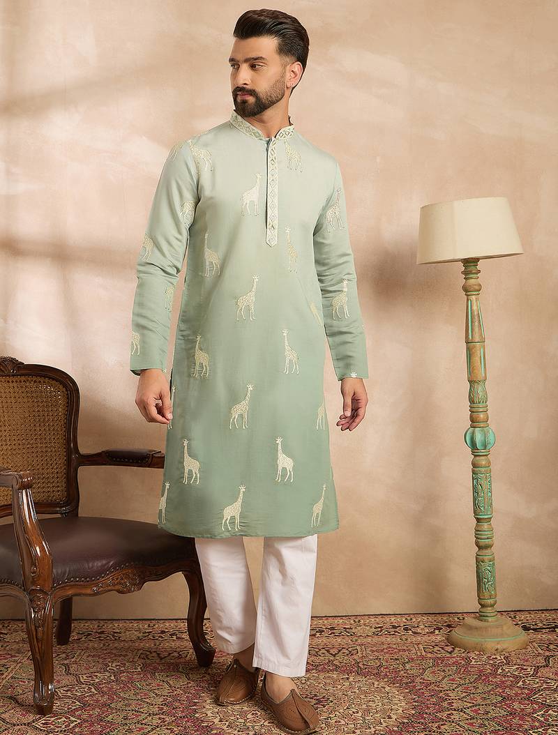 Men blue silk blend ombre embroidered straight kurta