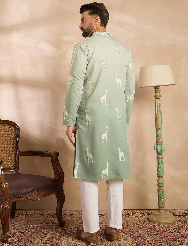 Men blue silk blend ombre embroidered straight kurta