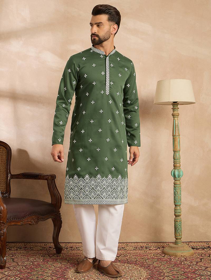 Men green silk blend solid embroidered straight kurta