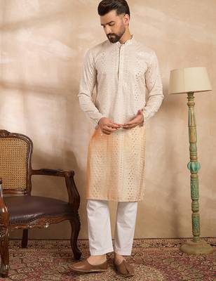 Men peach silk blend ombre embroidered straight kurta 5