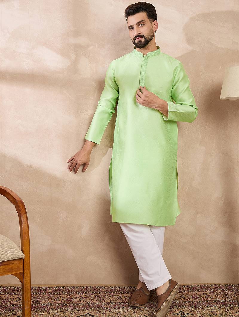 Men green silk blend solid embroidered straight kurta