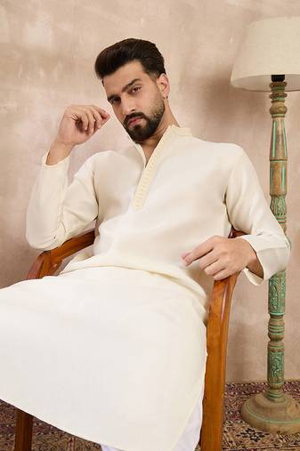 Men off white silk blend solid embroidered straight kurta