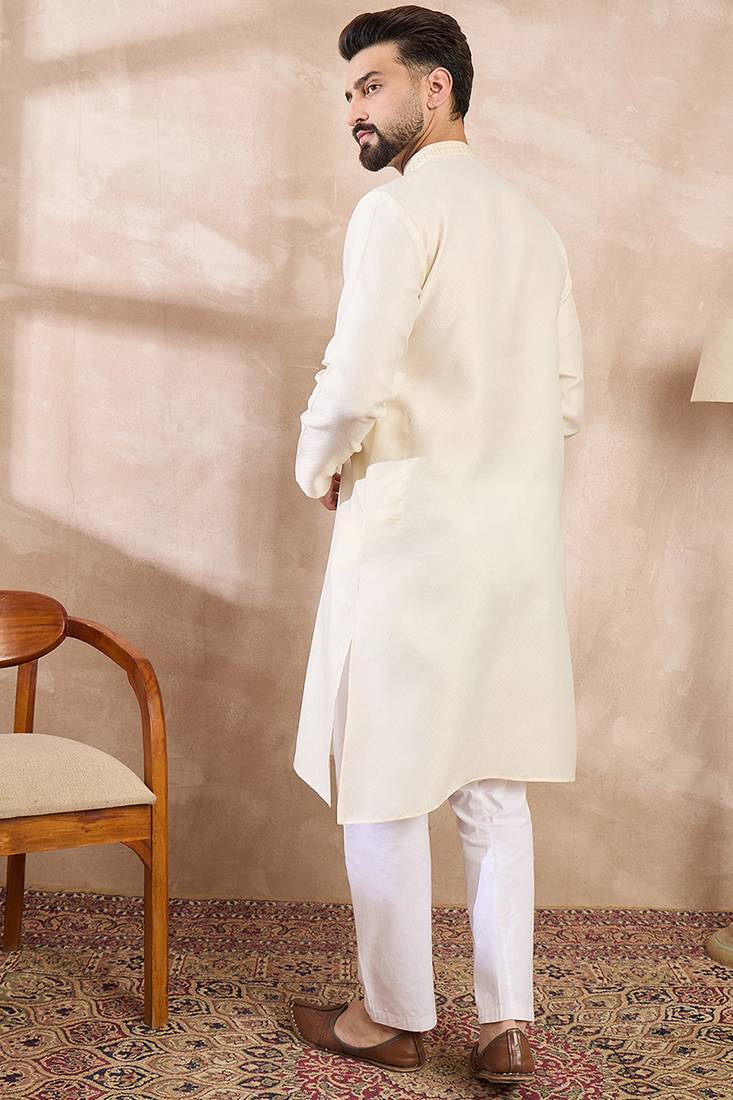 Men off white silk blend solid embroidered straight kurta