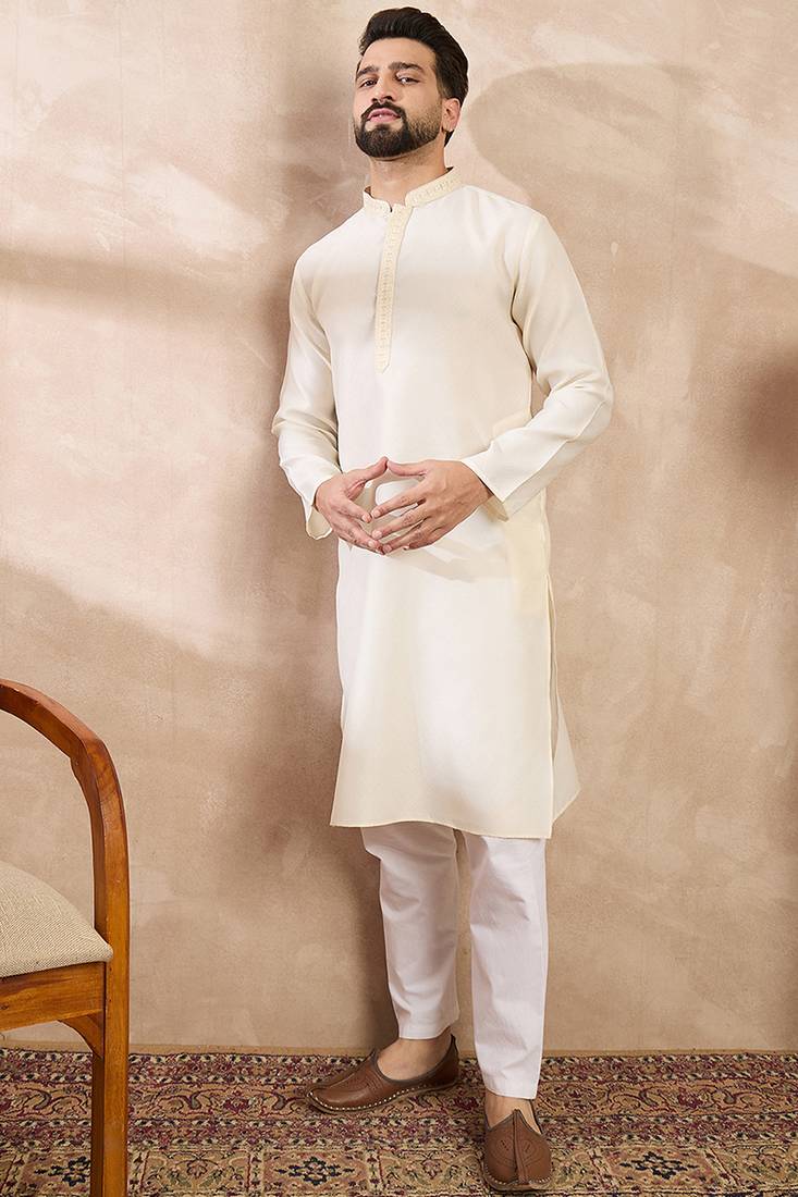 Men off white silk blend solid embroidered straight kurta