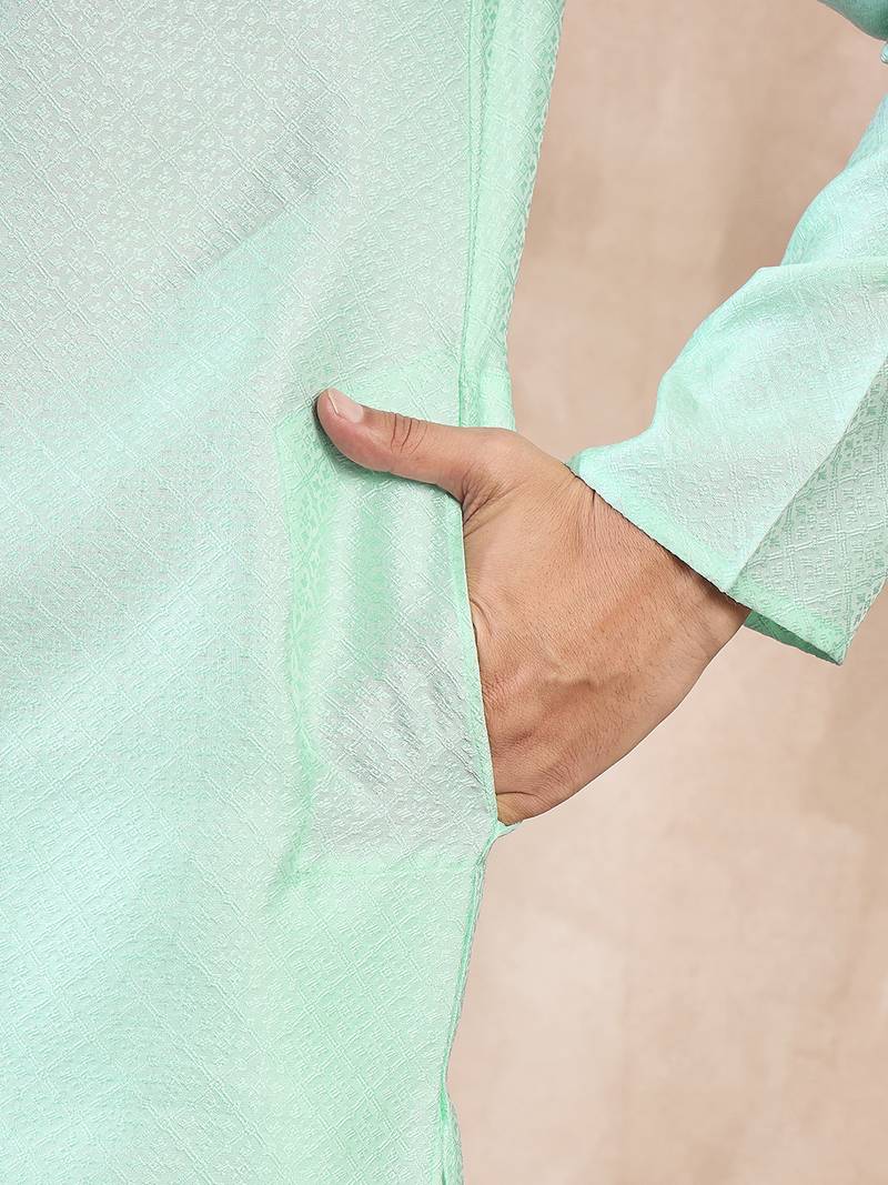 Men blue silk blend solid embroidered straight kurta