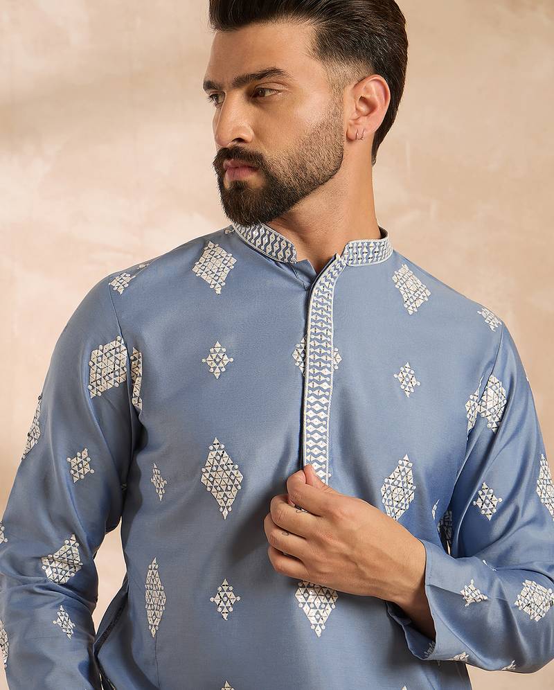 Men blue silk blend solid embroidered straight kurta