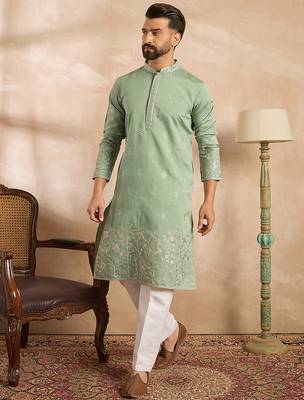 Men green silk blend solid embroidered straight kurta 3
