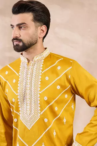 Men yellow silk blend ethnic motifs embroidered straight kurta