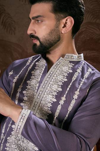 Men lavender silk blend solid embroidered straight kurta