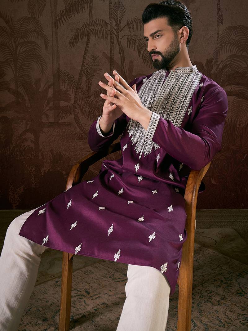 Men purple silk blend solid embroidered straight kurta