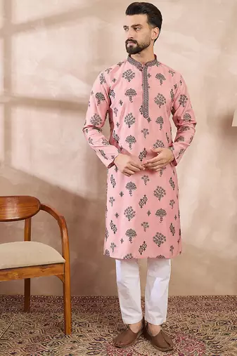 Men peach silk blend solid embroidered straight kurta