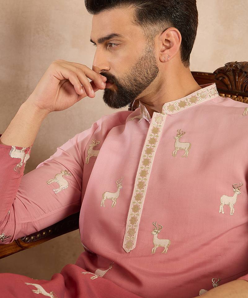 Men red silk blend ombre embroidered straight kurta