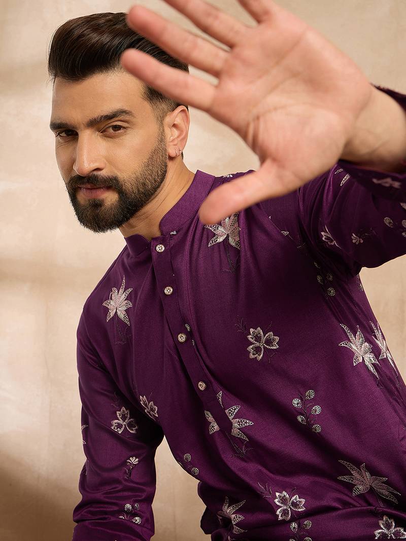 Men purple polyester solid embroidered straight kurta