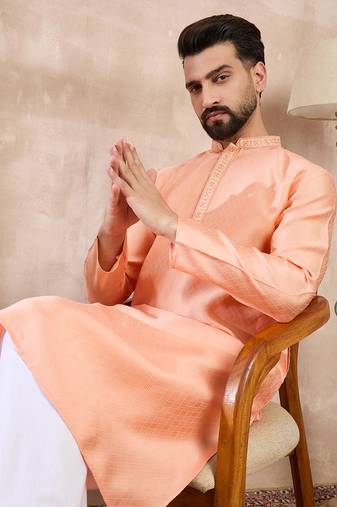 Men peach silk blend solid embroidered straight kurta