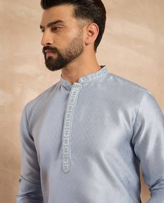Men blue polyester solid embroidered straight kurta 1