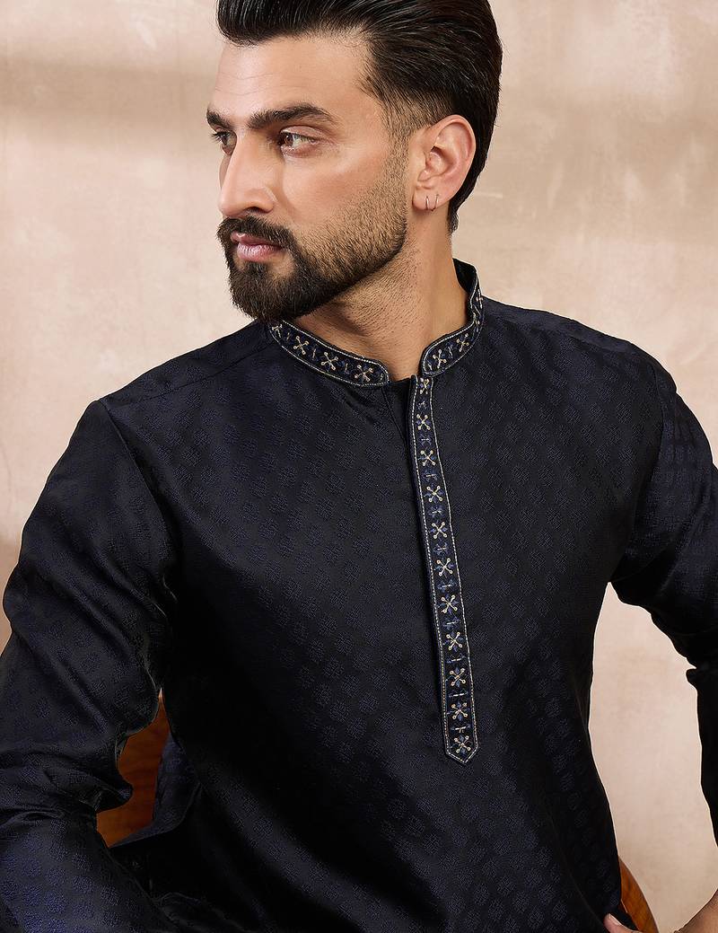Men navy blue silk blend solid woven design straight kurta