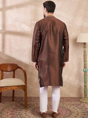 Men brown silk blend solid woven design straight kurta 4