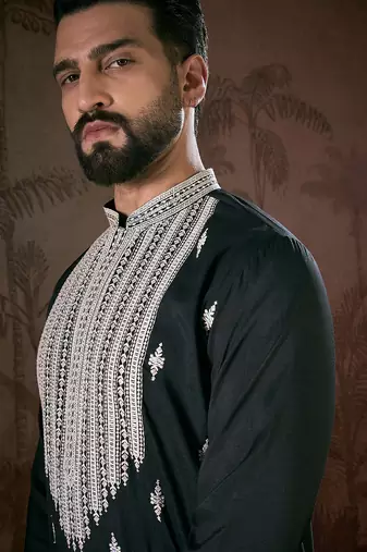 Men black silk blend solid embroidered straight kurta