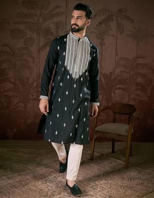 Men black silk blend solid embroidered straight kurta 3